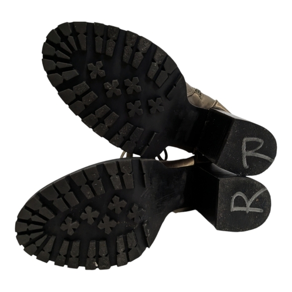 Steve Madden Laurie bootie olive satin Size 7.5 Military combat boot - Picture 9 of 9